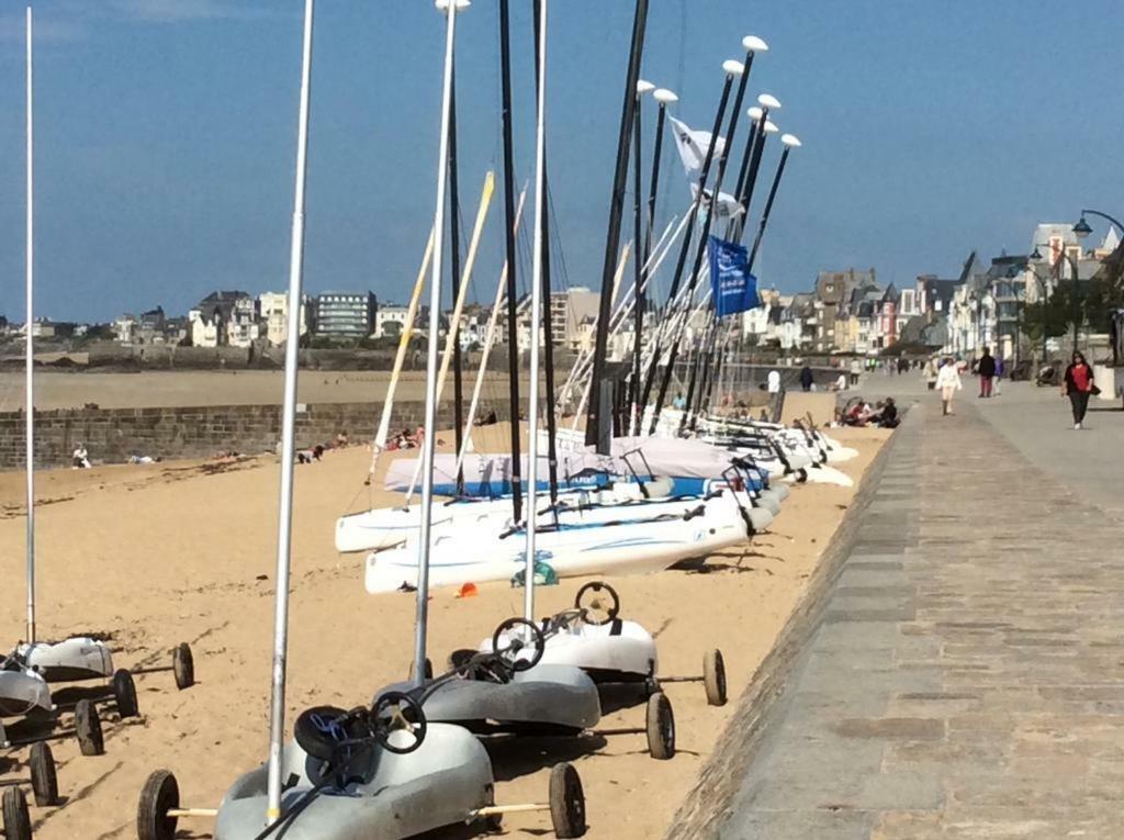 Appartement les pieds dans l'eau - Résidence sur la plage Saint-Malo Exterior foto